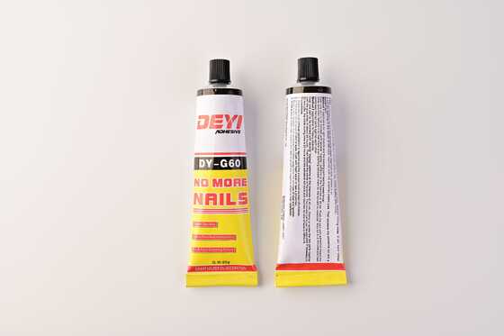 Heavy Duty White Mounting Adhesive G60 Nail-Free Construction Glue for Wood Ceramic Metal